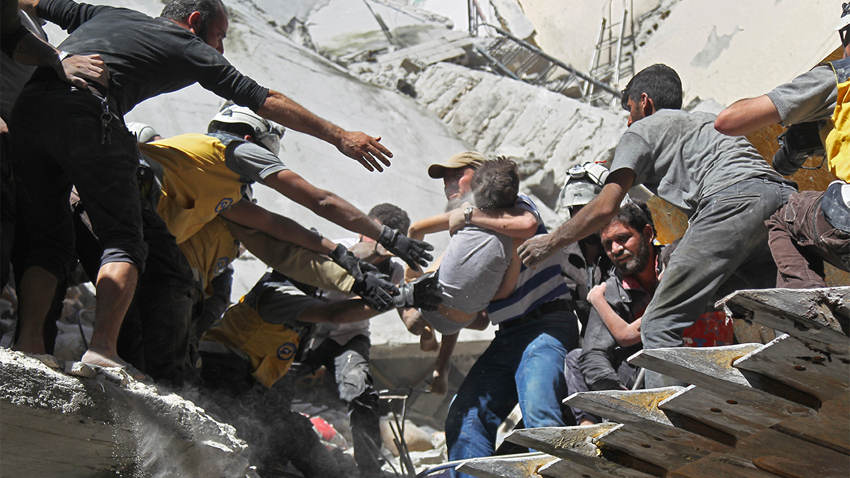 Bombardeos contra bastión yihadista en Siria deja 27 civiles muertos