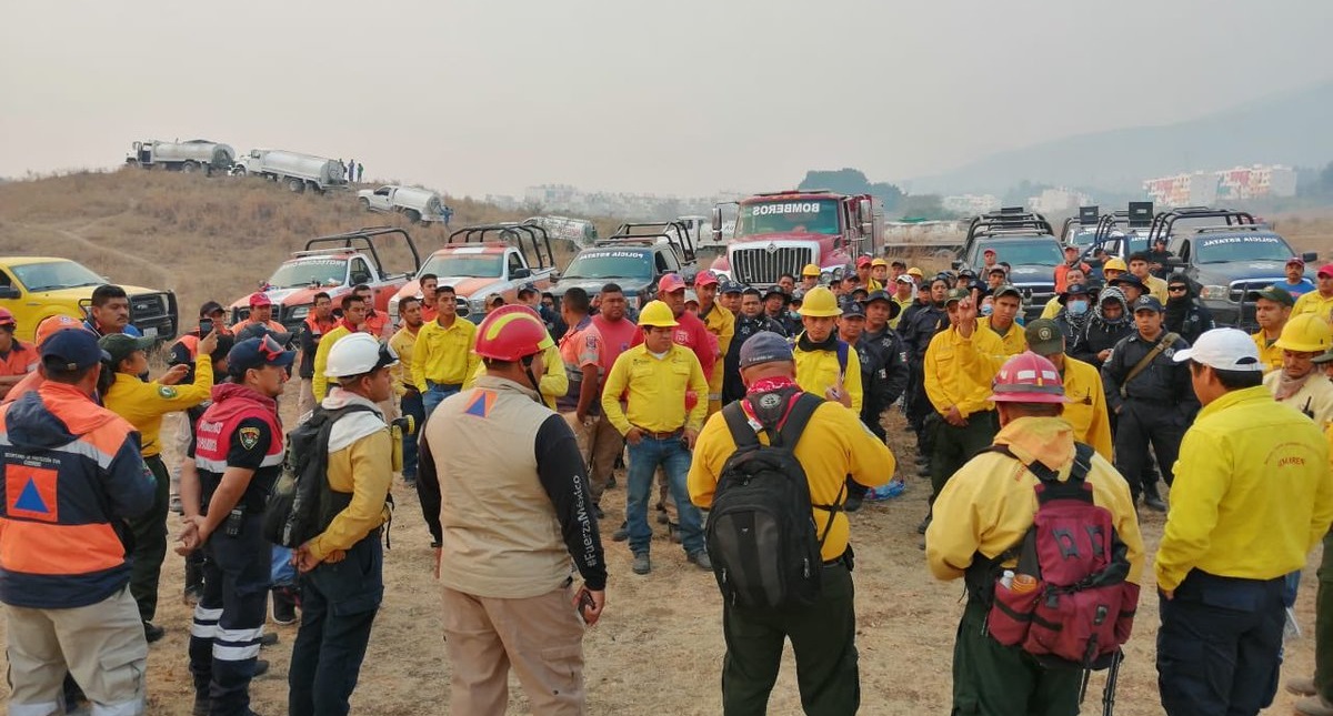 Brigadista muere en combate de incendio forestal en Tixtla, Guerrero