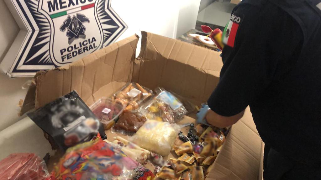 Aseguran droga entre paquete de dulces en la Ciudad de México