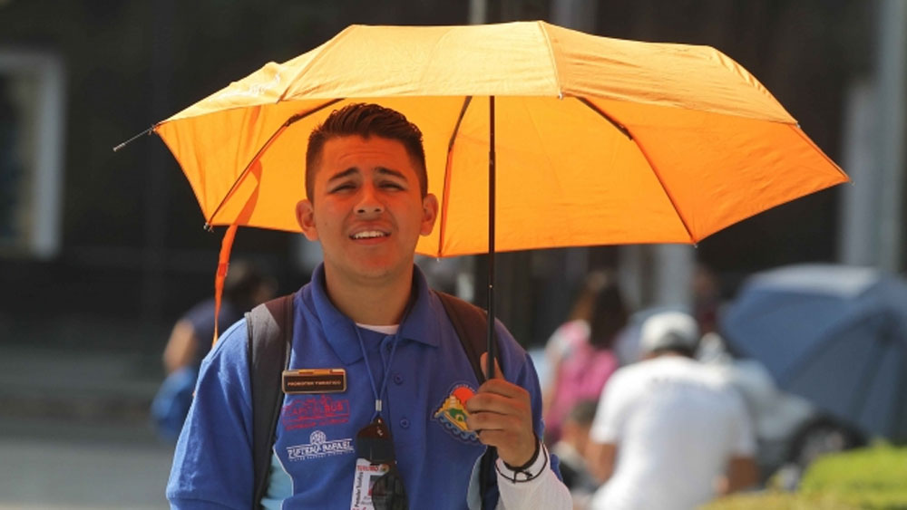 Prevén temperaturas de hasta 45 grados en 13 estados