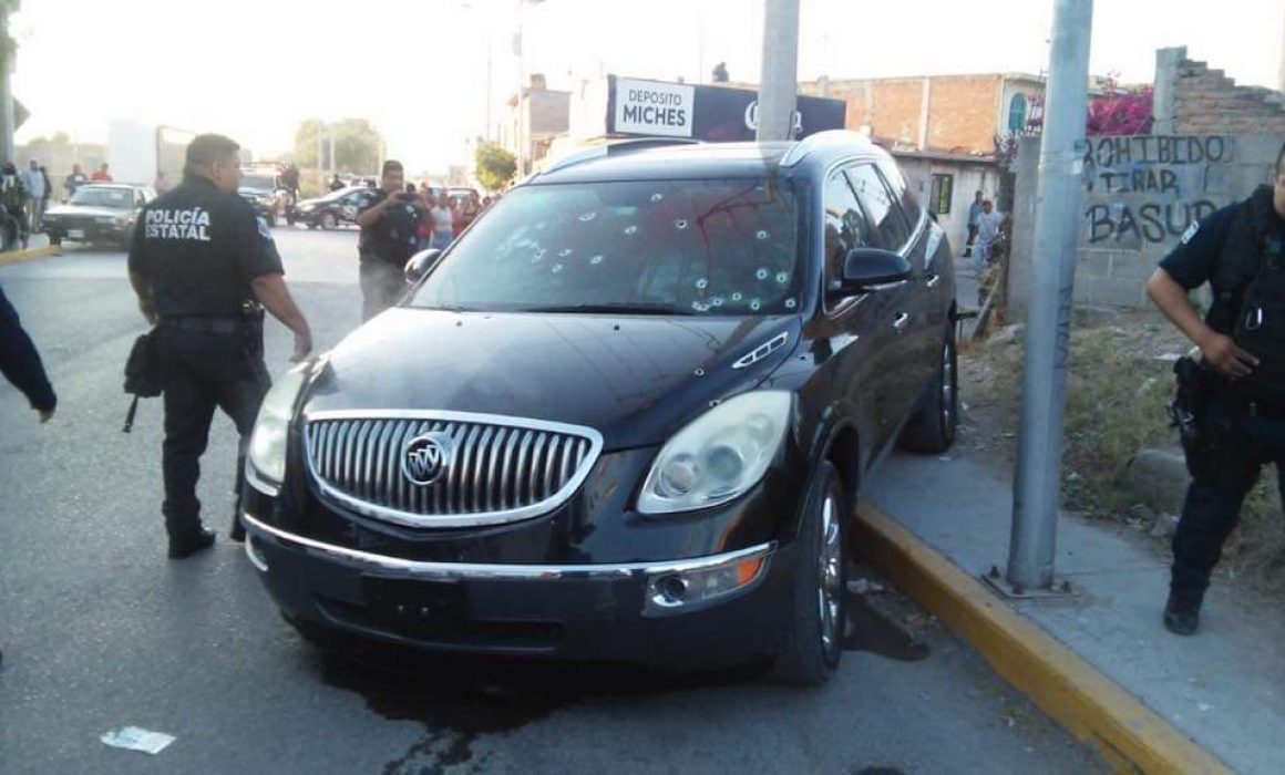 Acribillan a policía de San Luis Potosí con más de 55 disparos - camioneta