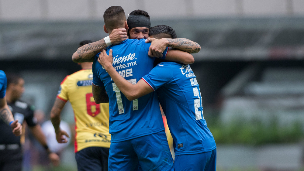 Cruz Azul empata con Morelia y llega a liguilla con 10 juegos sin perder