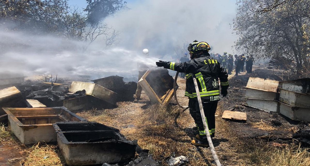 Continúan activos siete incendios en la Ciudad de México