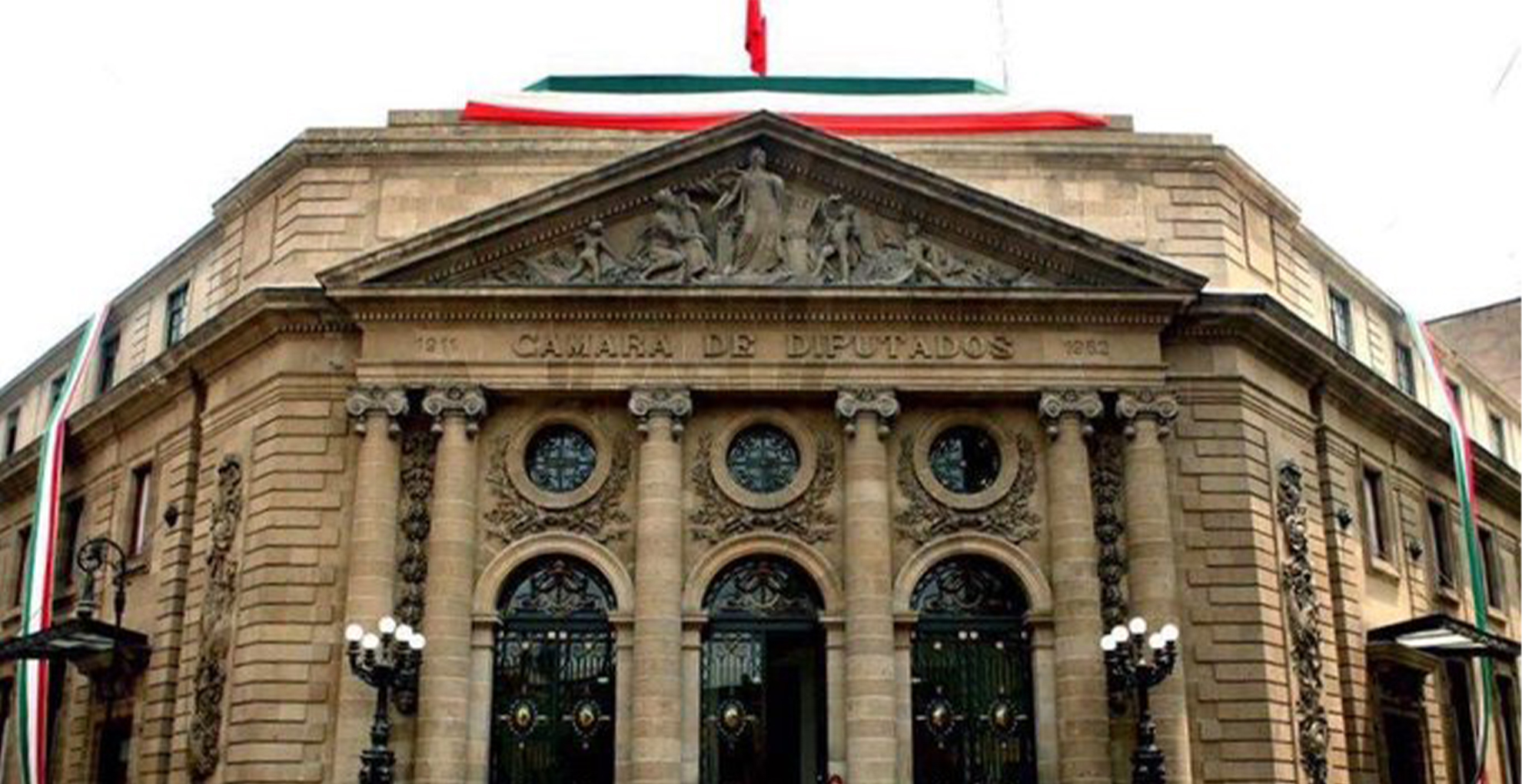 Propone Morena en Congreso capitalino regular trabajo sexual