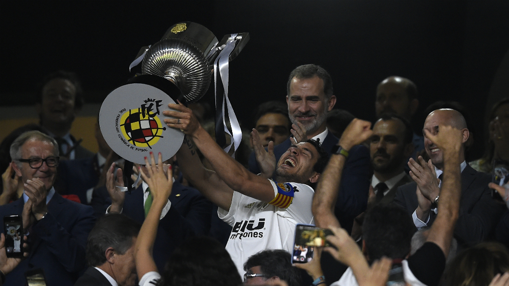 Valencia festeja su centenario ganando la Copa del Rey al Barcelona