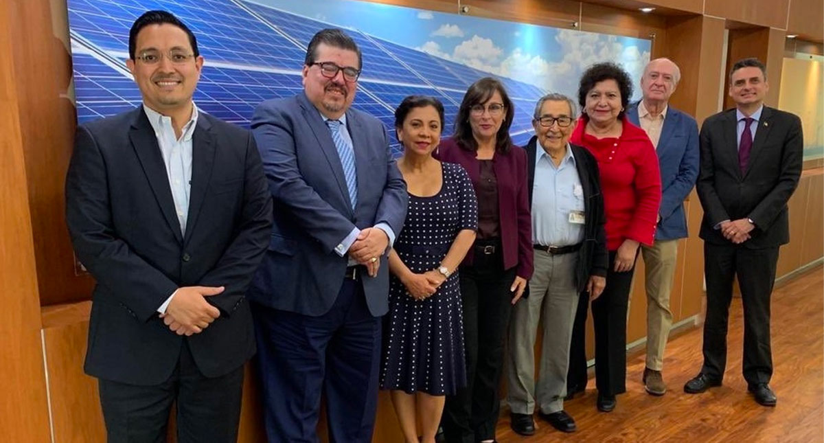 CRE reinicia sesiones con los cuatro nuevos comisionados