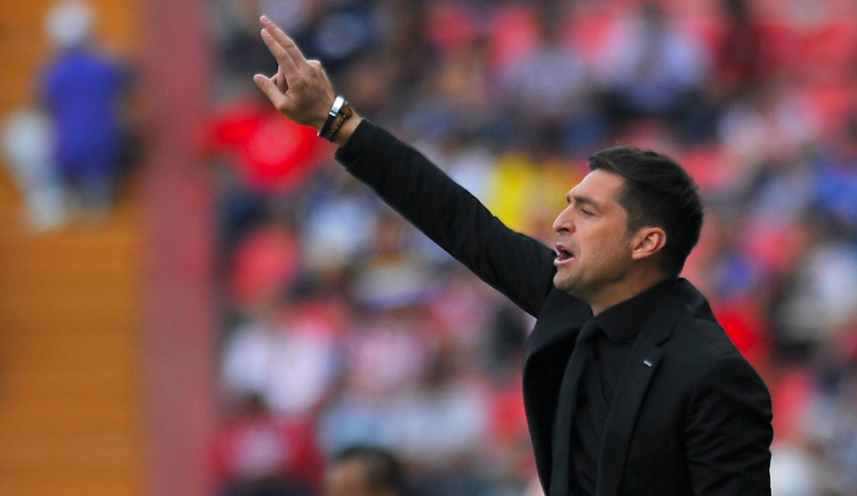 Duilio Davino confirma continuidad de Diego Alonso como DT de Rayados