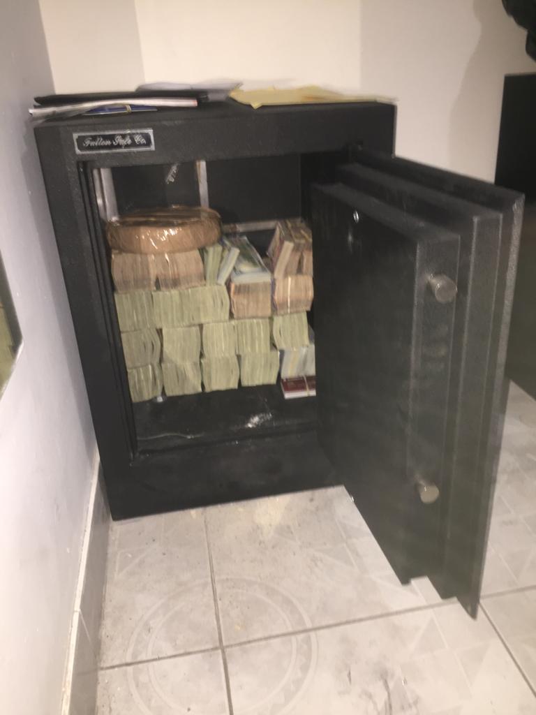 Aseguran drogas, armas y dinero en Jalisco - dinero-asegurado-zapopan-2