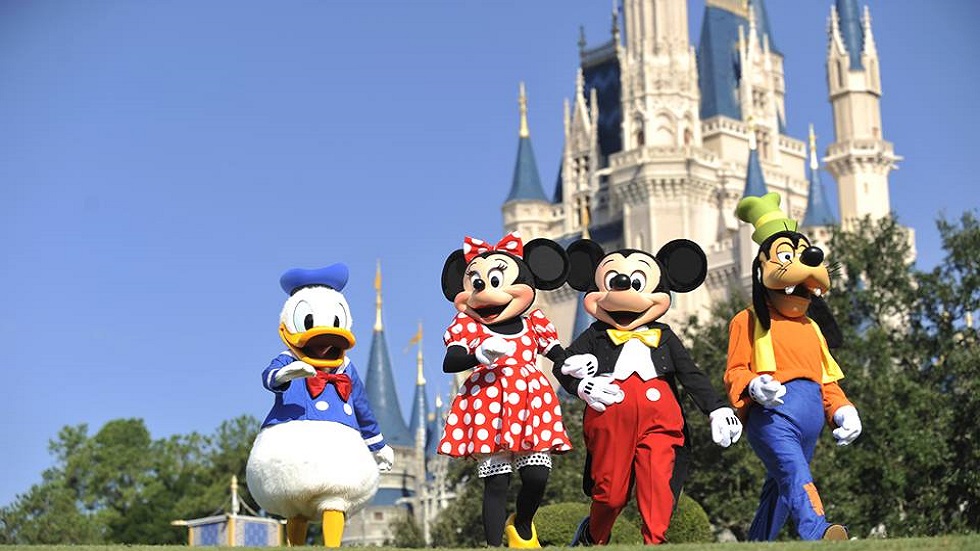 Arrestan a bisabuela en Disney World por portar aceite con cannabidiol