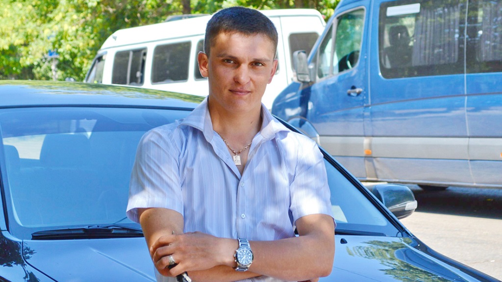 Pasajero confirma rayo pero no que haya impactado al avión en Rusia