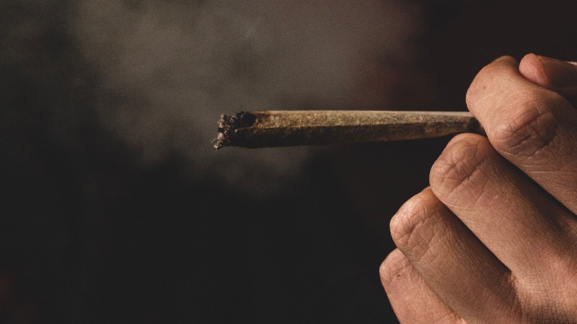 Problemas de adicción afectan a 230 mil menores de edad