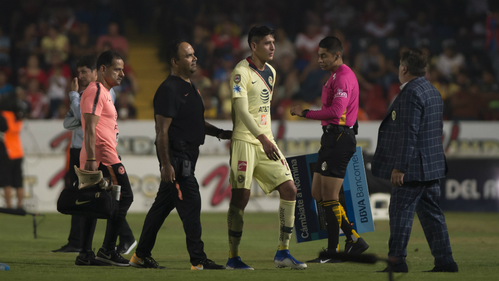 Edson Álvarez se perderá la ida de cuartos de final ante Cruz Azul Edson Álvarez se perderá la ida de cuartos de final ante Cruz Azul