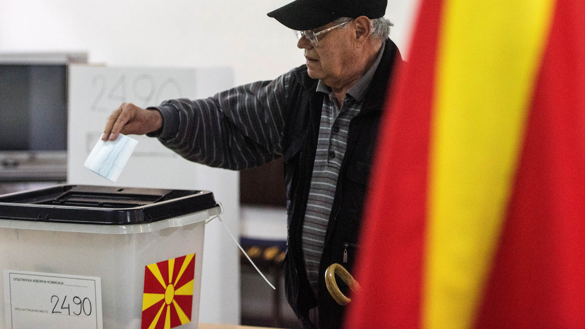 Celebran primeras elecciones presidenciales en ‘Macedonia del Norte’