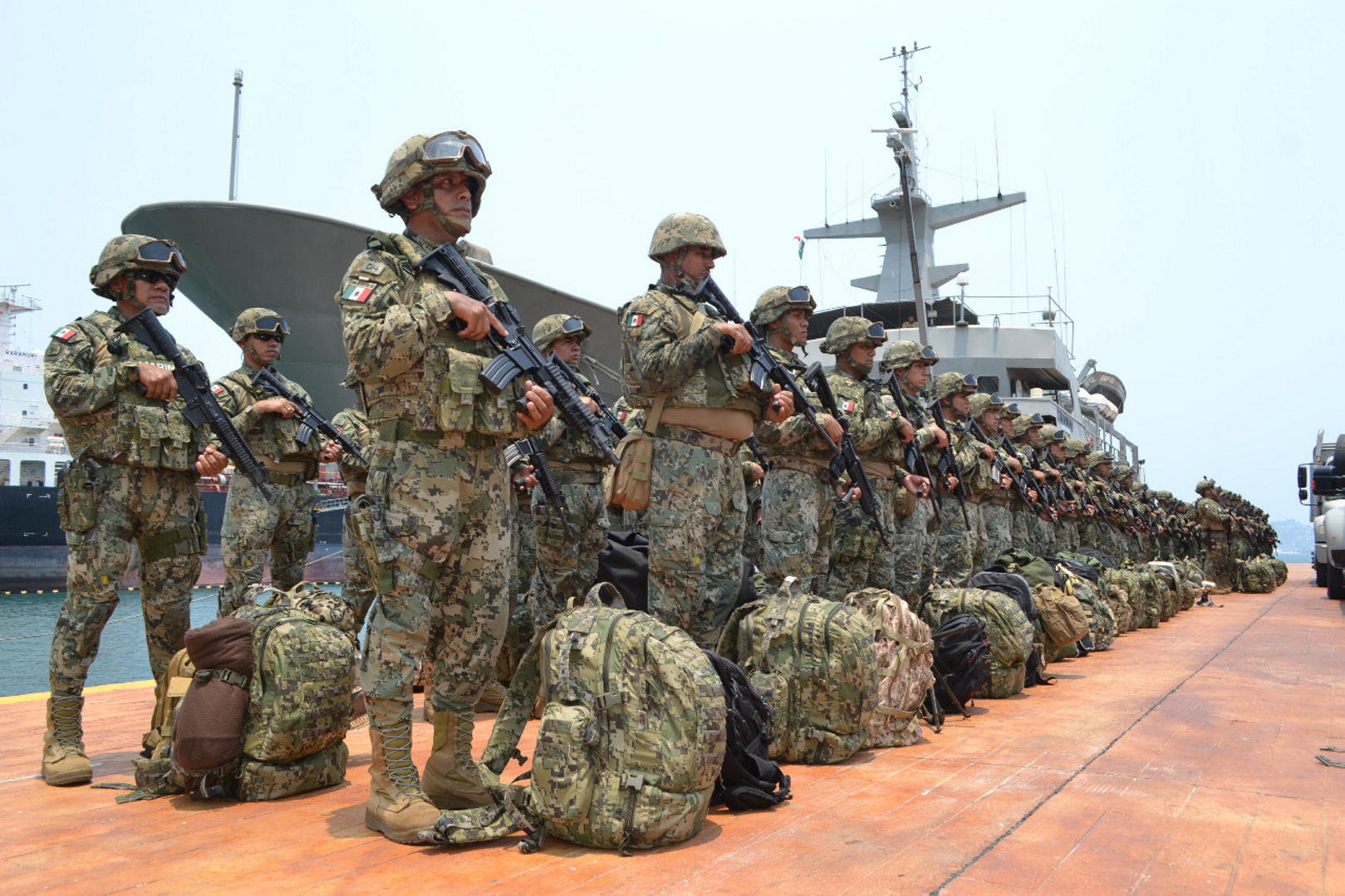 Marina no permitirá ingreso de grupos armados a Acapulco: comandante