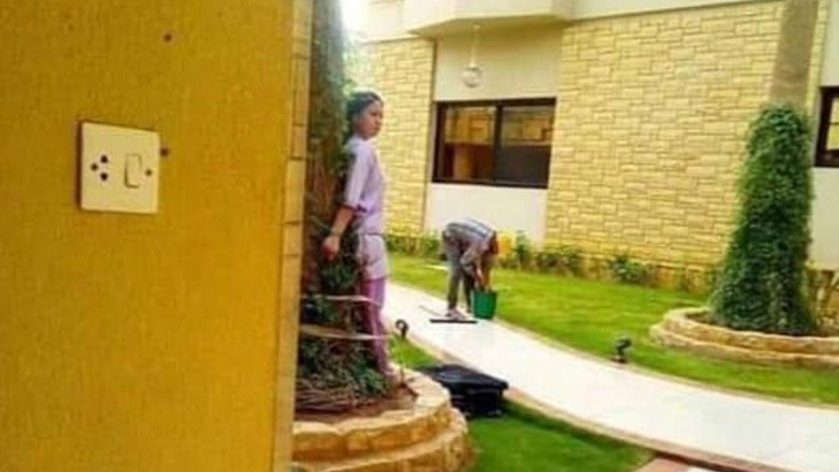 Atan a empleada doméstica por dejar mueble bajo el sol