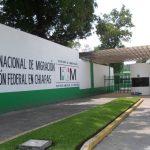 Migrantes cubanos se amotinan y prenden fuego a la estación Siglo XXI de Chiapas