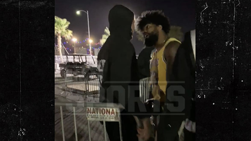 #Video Esposan a Ezekiel Elliott, estrella de los Cowboys, en festival