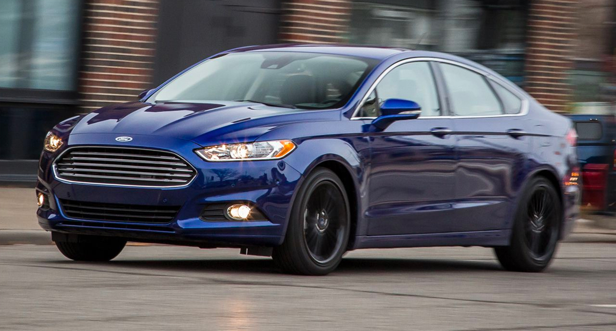 Ford llama a revisión a 3 mil 765 autos en México