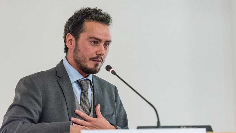 Eligen a transgénero para presidir ayuntamiento en Italia