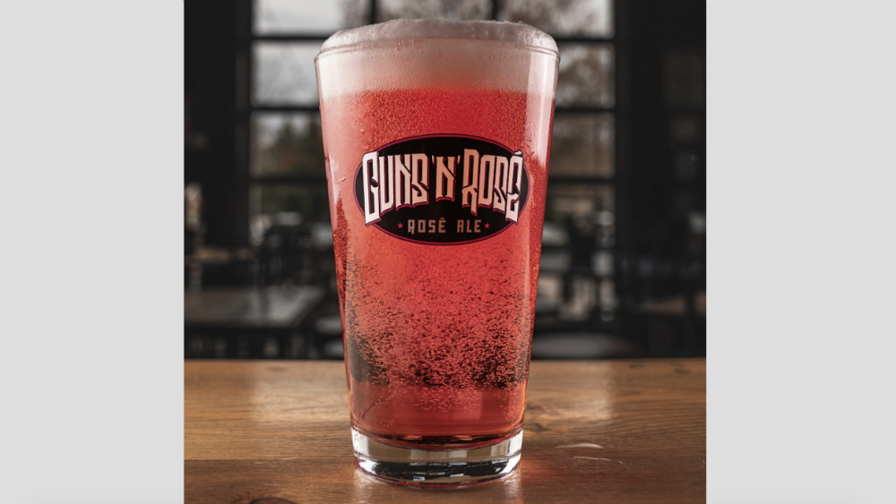 Guns N’ Roses demanda a cervecería por “daño irreparable” a su nombre