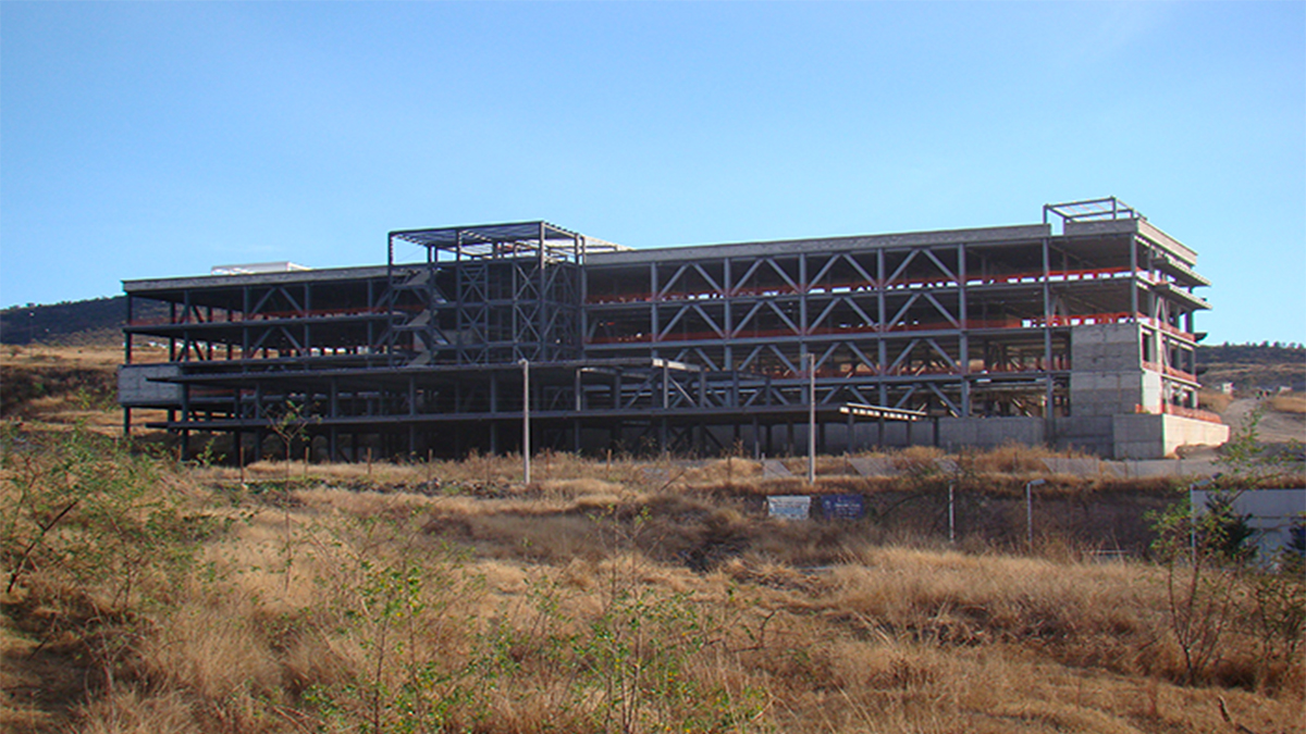 IMSS informará nombre de empresas que dejaron hospitales inconclusos