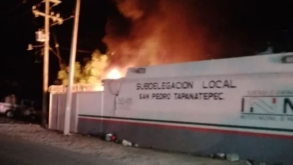 Detienen a ocho centroamericanos por incendio de estación migratoria