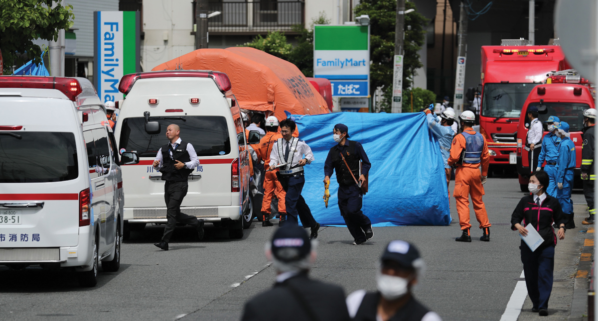 Ataque con cuchillo deja dos muertos y 17 heridos en Japón - japon-1
