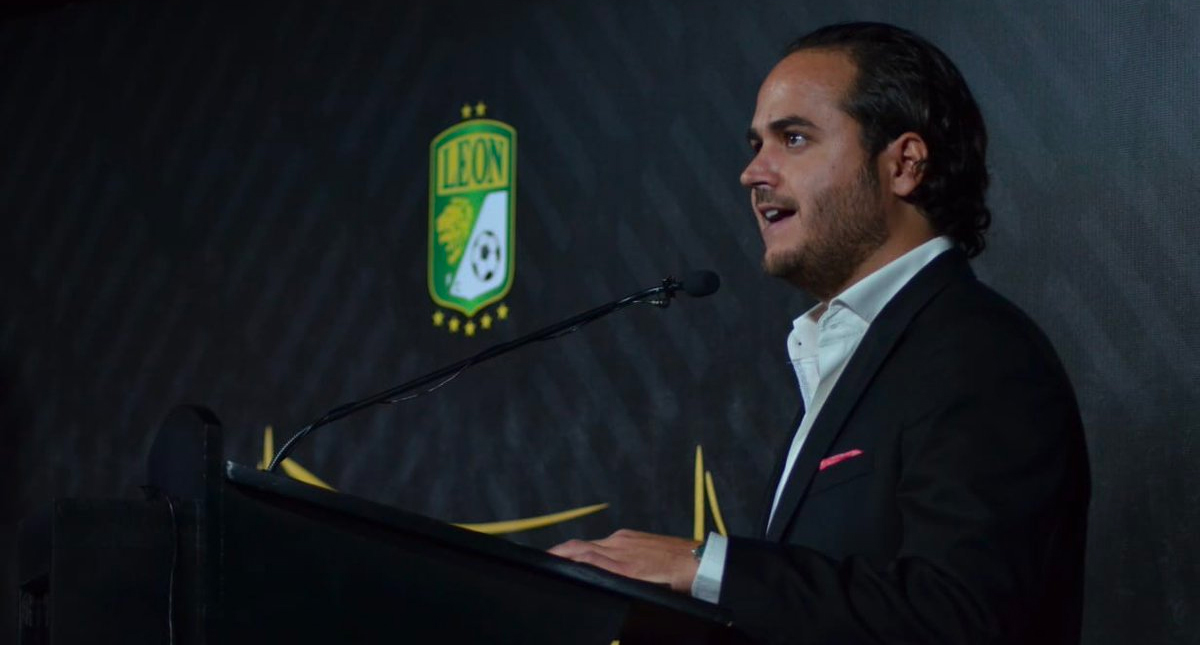 Presidente del Léon se muestra molesto por el cambio de horario