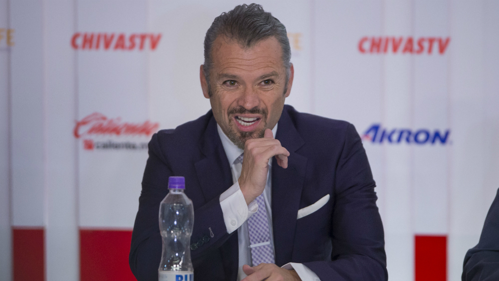 José Luis Higuera reaparece en Twitter