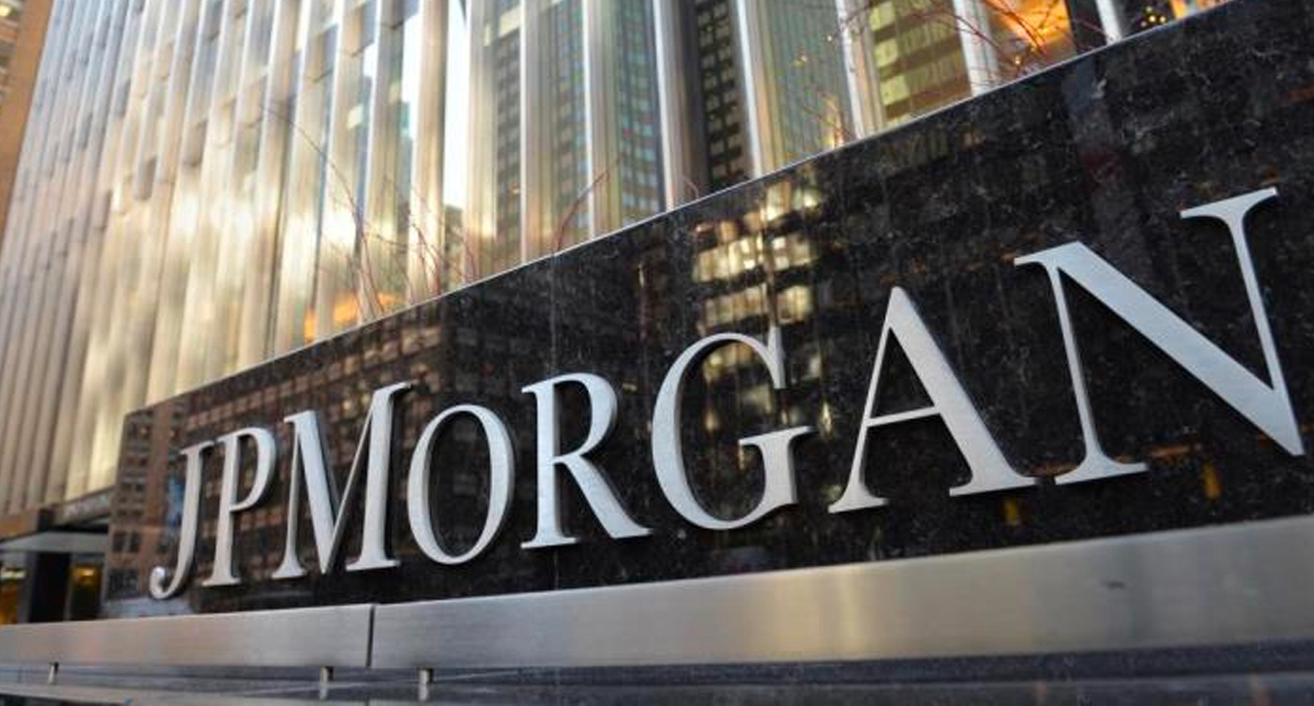 J.P. Morgan justifica malas calificaciones a Pemex tras firma de acuerdo