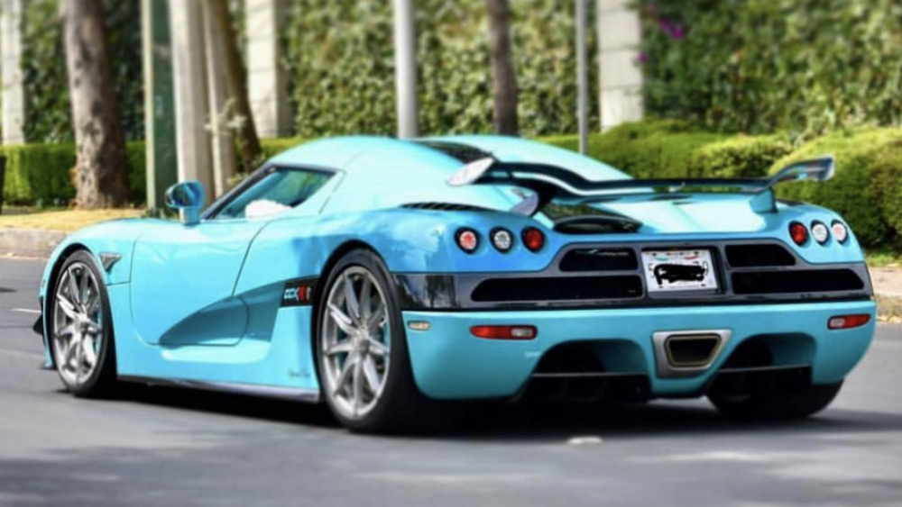 Reaparece conductor de Koenigsegg tras aparatoso choque