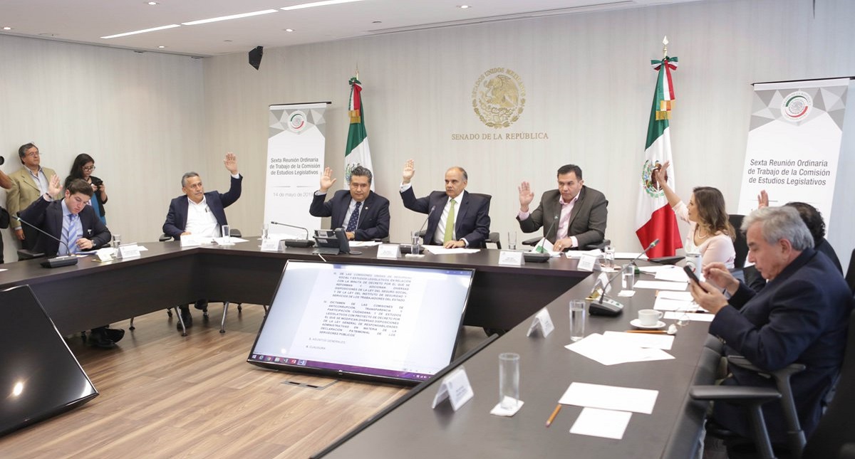 Reforma sobre paridad de género debe incorporar artículos 116 y 122: Cossío