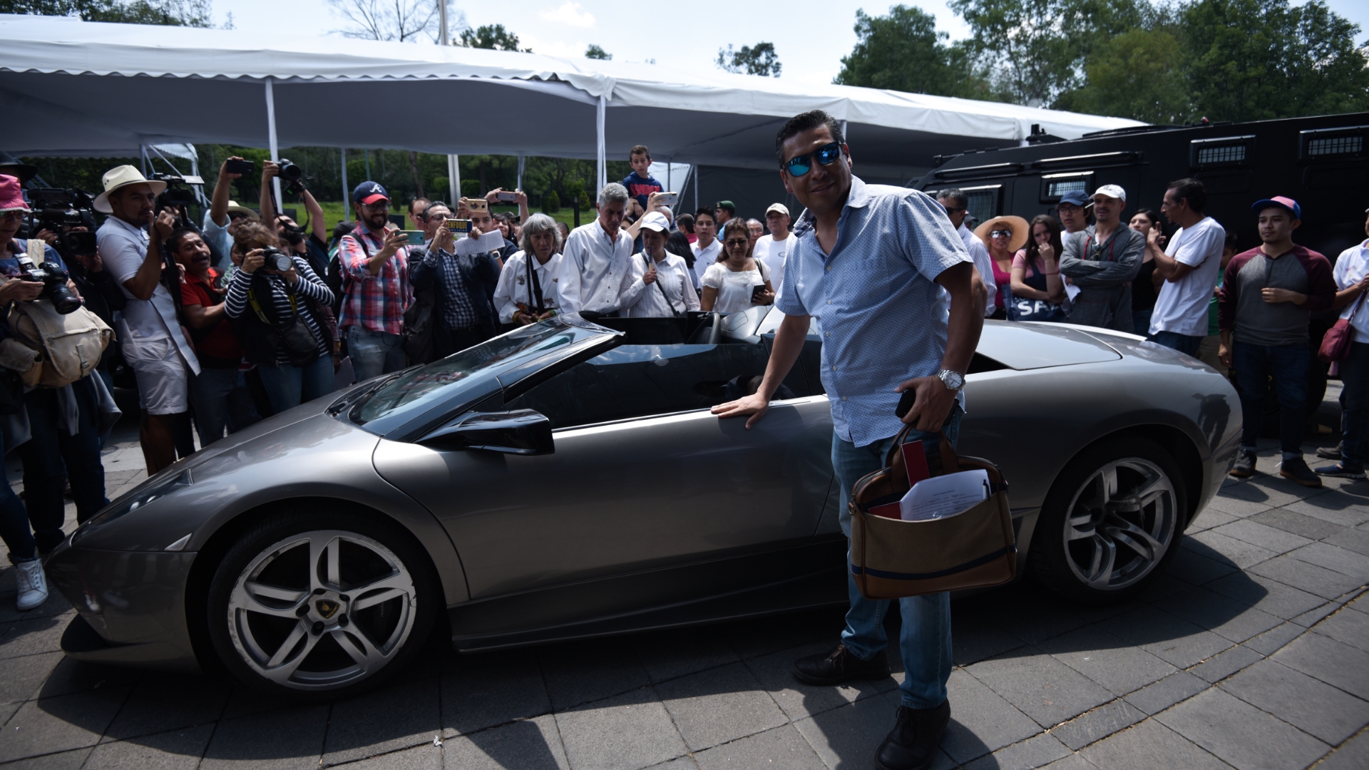 Vendido el Lamborghini en subasta en Los Pinos - lamborghini-subasta-sae