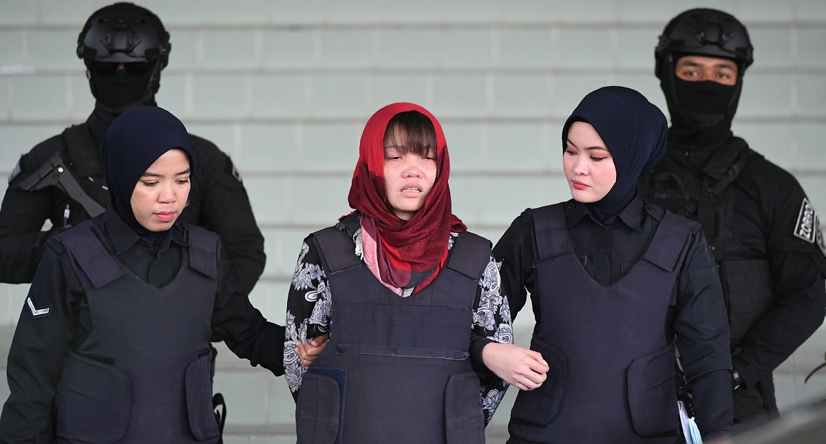 Liberan a vietnamita acusada de matar al medio hermano de Kim Jong-un