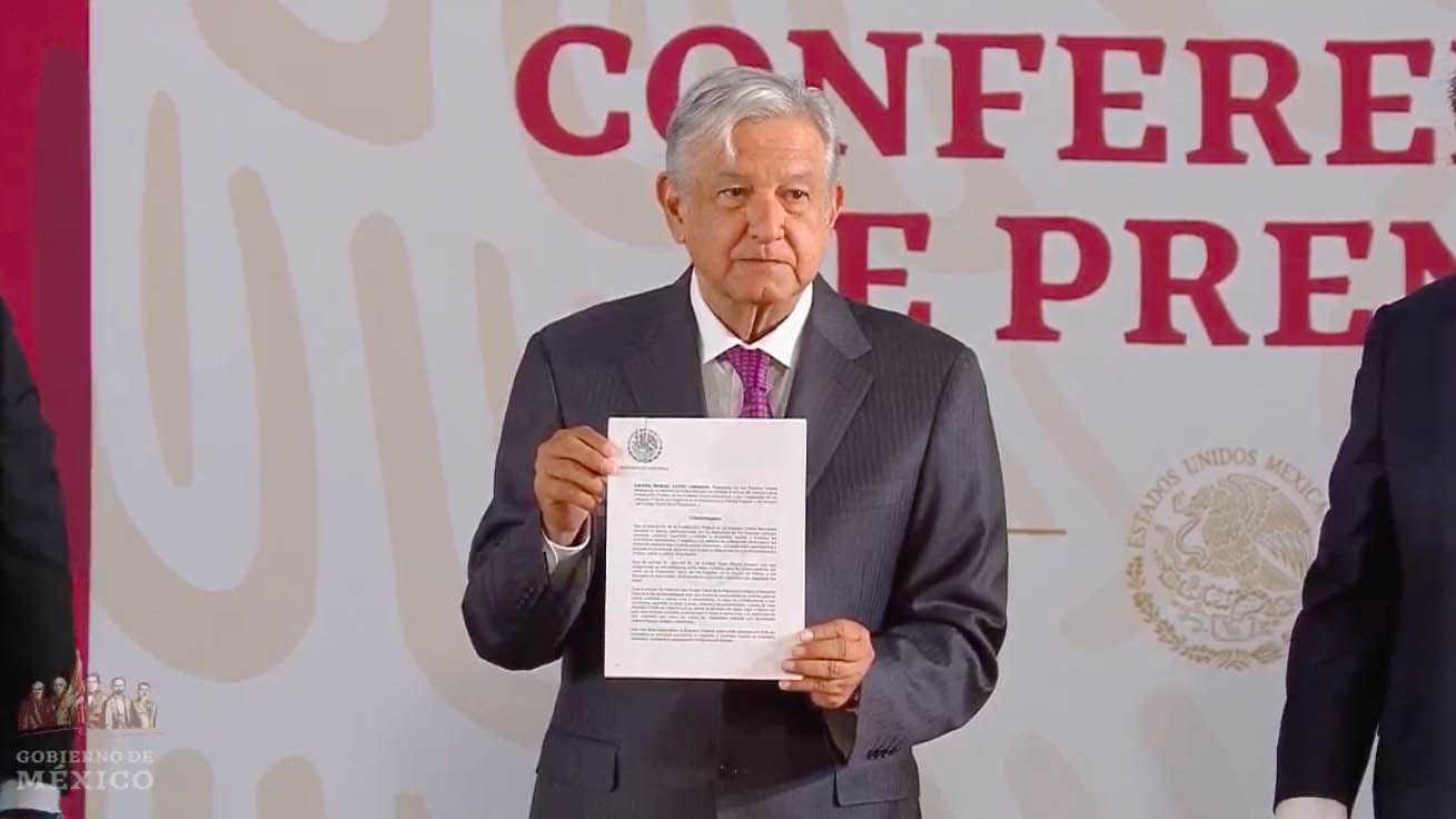 AMLO firma decreto para eliminar condonación de impuestos