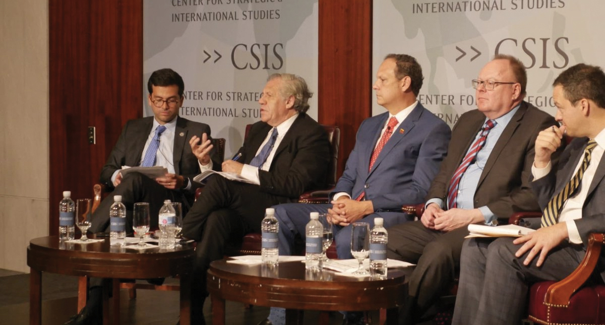 Almagro pide intervenir en Venezuela para frenar violencia