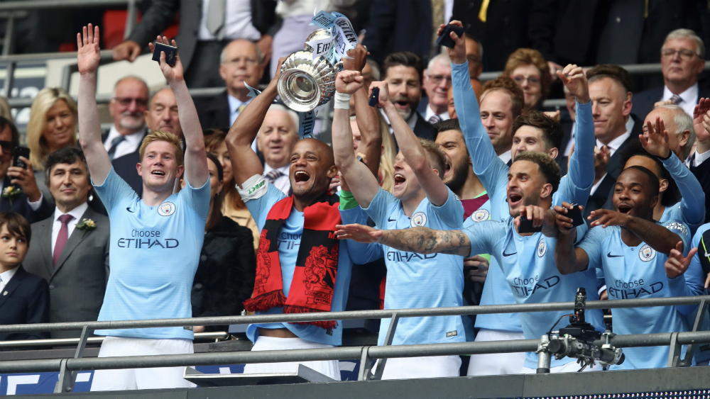 Manchester City conquista histórico triplete en Inglaterra