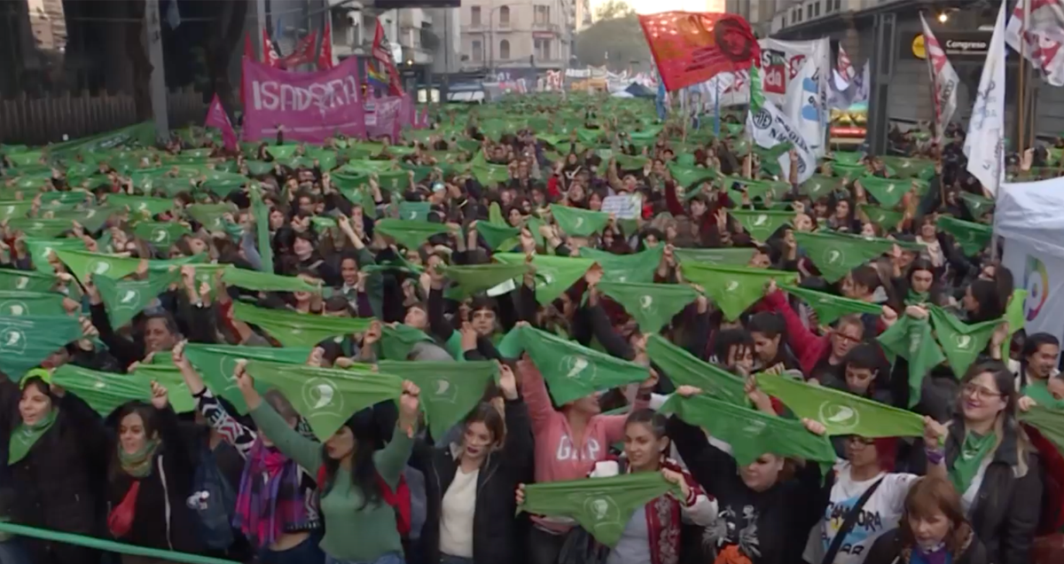 Movimiento feminista vuelve a proponer aborto legal en Argentina en año electoral