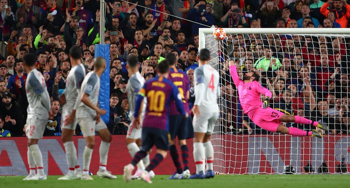 Barcelona golea al Liverpool con doblete de Messi - messi-pique-barcelona-champions-liverpool-2