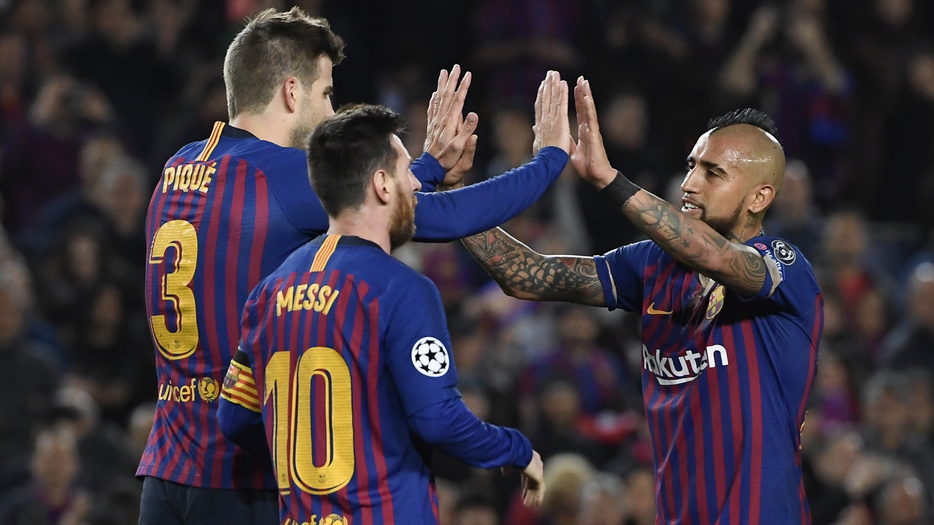 Barcelona golea al Liverpool con doblete de Messi