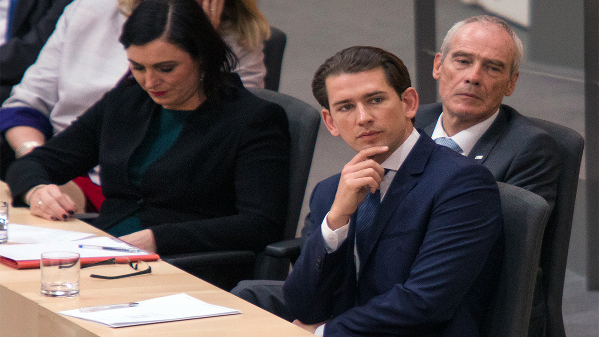 Parlamento de Austria aprueba destitución del canciller Sebastian Kurz