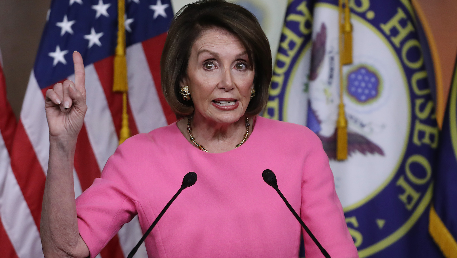 Pelosi critica “imprudencia” de la amenaza arancelaria de Trump a México