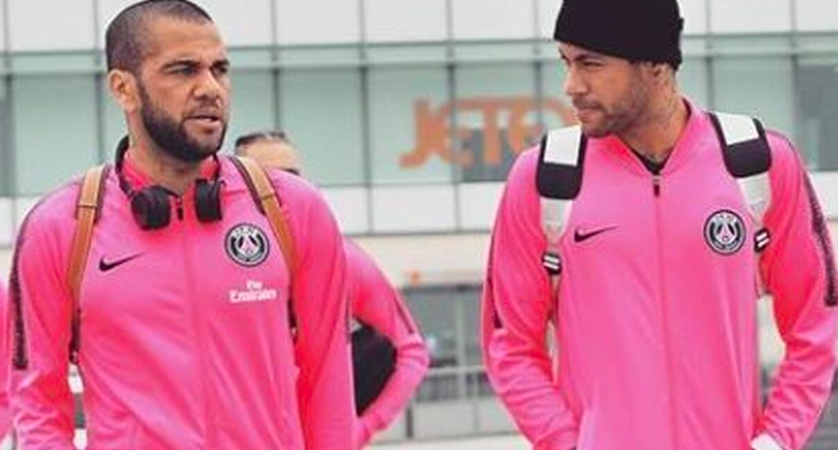 #Video Dani Alves lanza dura critica a Neymar tras agresión a aficionado