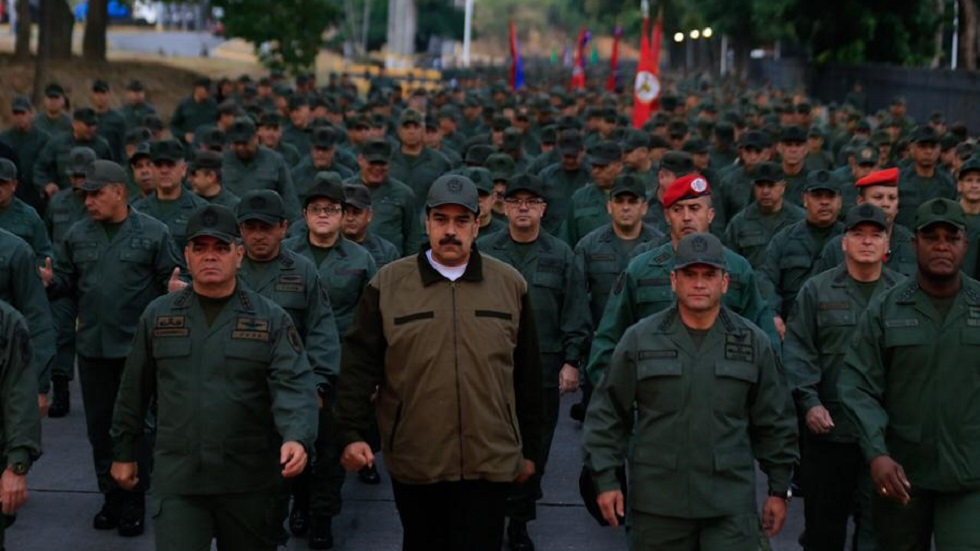 Maduro y militares se declaran en ofensiva contra ‘golpistas’