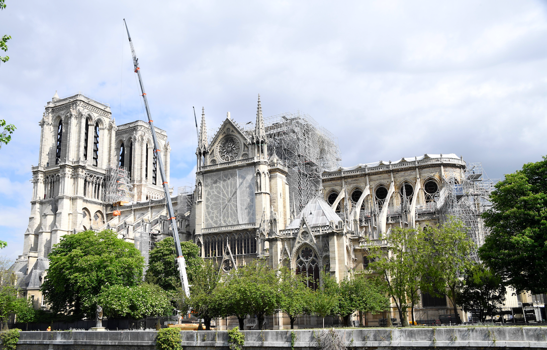 Aprueban proyecto de ley para reconstrucción de Notre Dame