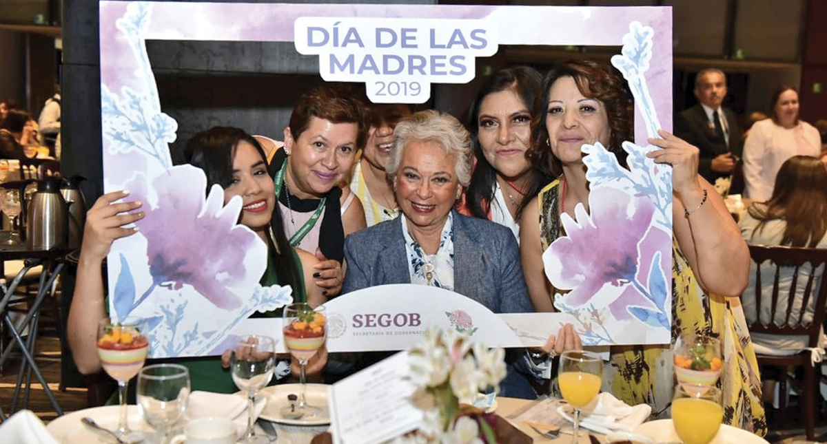 Olga Sánchez Cordero pide a mamás denunciar actos de corrupción