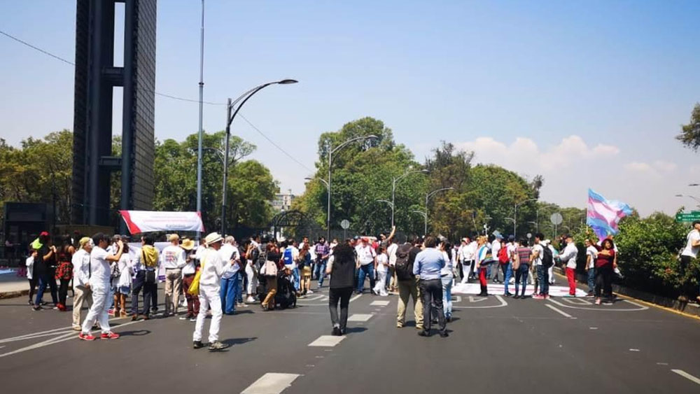 Pacientes con VIH cierran Reforma - pacientes-vih-sida-reforma