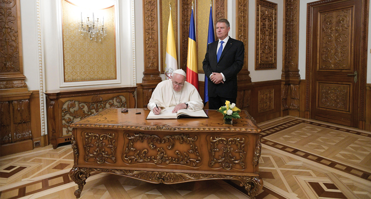 Papa Francisco inicia visita a Rumania - papa-francisco-rumania