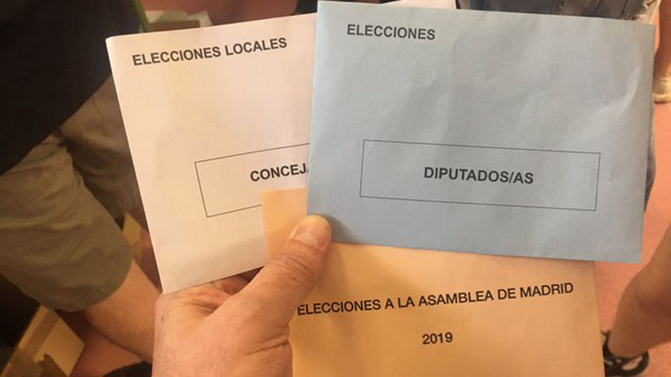 España realiza tres votaciones en una