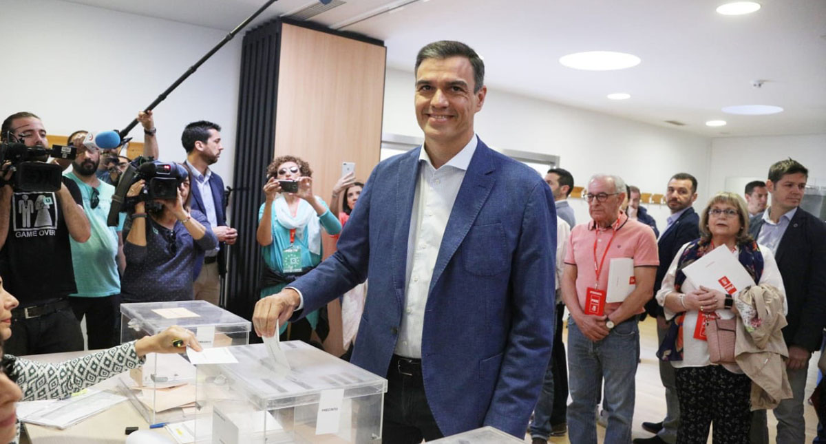 Prevén victoria de los socialistas de Sánchez en elecciones de España